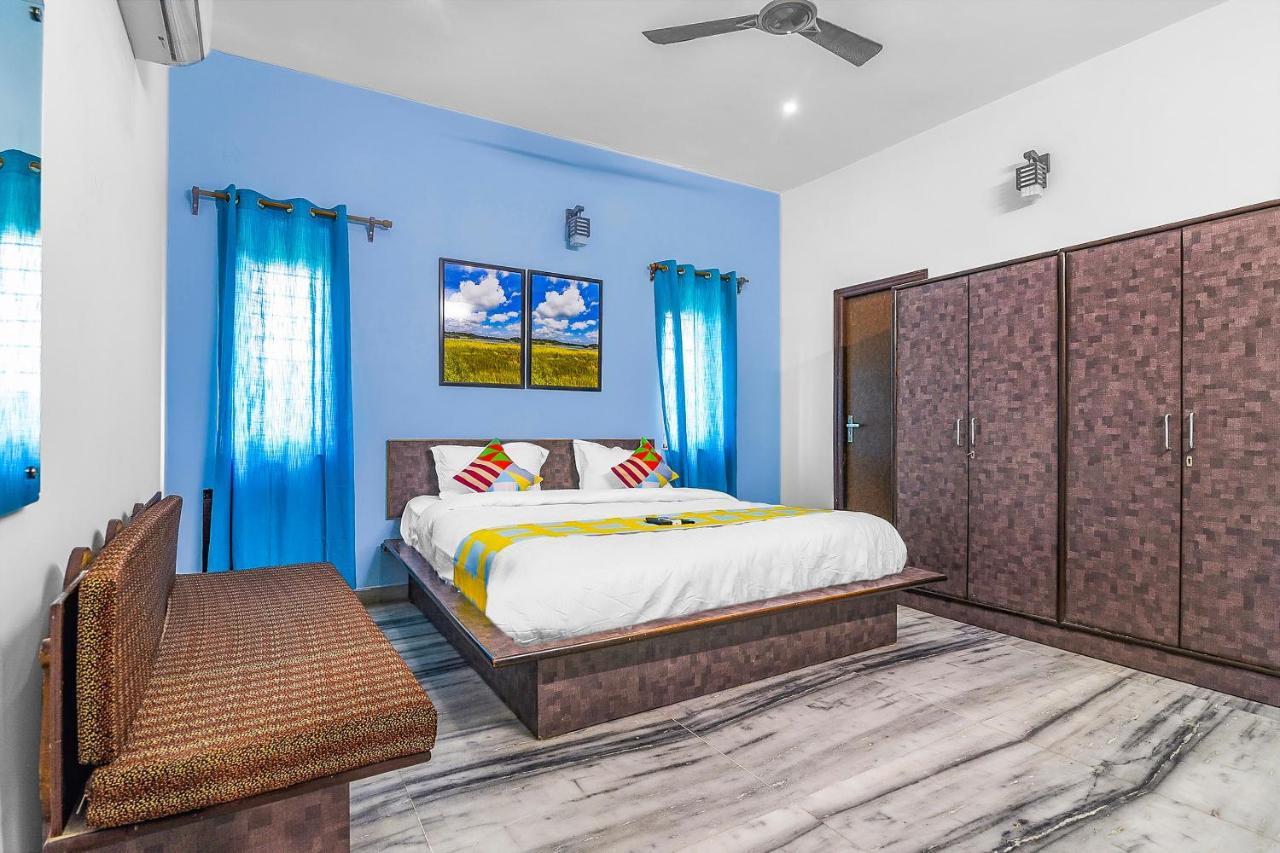 Guest house Simplistic 1br Near Aditya Ram Nagar 3*