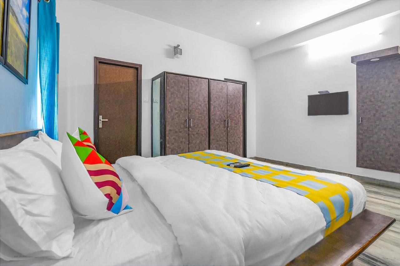 Guest house Simplistic 1br Near Aditya Ram Nagar 3*